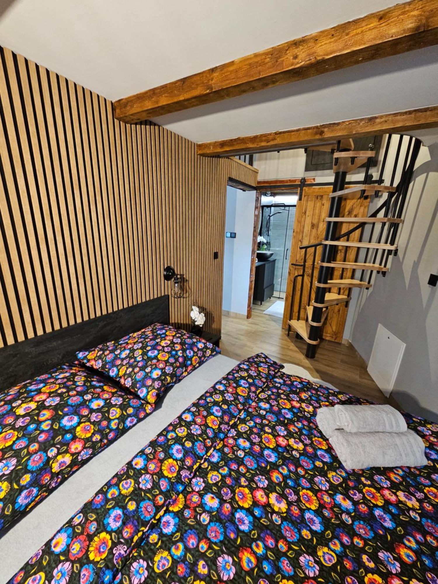 Noclegi Pod Stodola Krakau Buitenkant foto